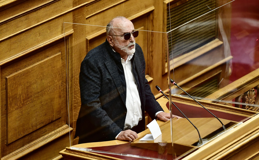 Ένταση στη Βουλή: Ο Παναγιώτης Κουρουμπλής αποκάλεσε τους βουλευτές της ΝΔ «δολοφόνους»