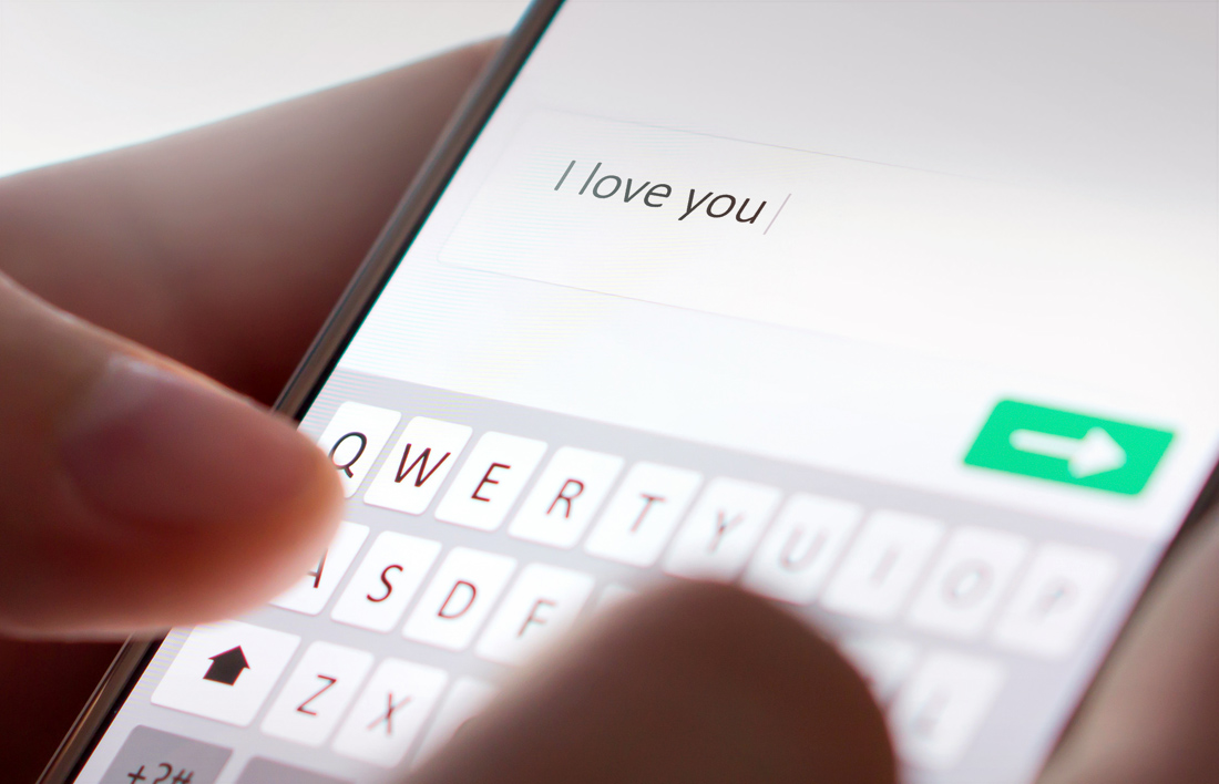 Το μήνυμα «σε αγαπώ» σε οθόνη κινητού