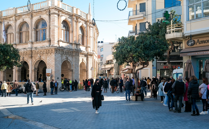 Μετάλλαξη Όμικρον: Τι γνωρίζουμε μέχρι στιγμής για το πρώτο κρούσμα στην Ελλάδα