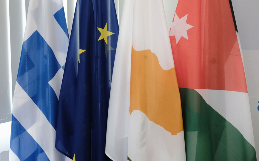 1η Τριμερής Συνάντηση μεταξύ των Υπουργών Άμυνας Κύπρου, Ελλάδας και Ιορδανίας 1η Τριμερής Συνάντηση μεταξύ των Υπουργών Άμυνας Κύπρου, Ελλάδας και Ιορδανίας