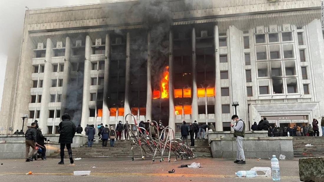 Καζακστάν: Χάος με δεκάδες νεκρούς και χιλιάδες τραυματίες &#8211; Βγήκε ο στρατός στους δρόμους