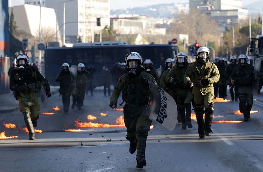 Θεσσαλονίκη: 27 συλλήψεις για τα επεισόδια στην πορεία αντιεξουσιαστών