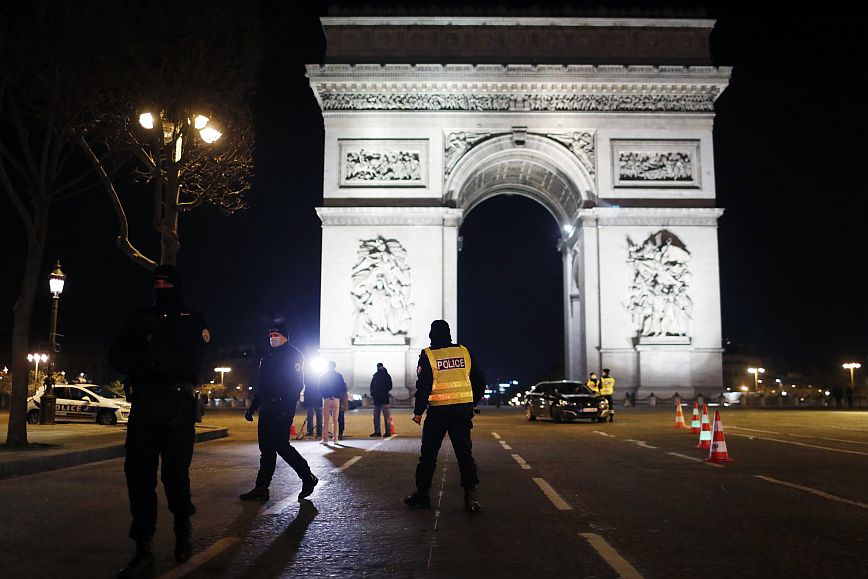 Γαλλία: Έγινε η έκτη χώρα παγκοσμίως με πάνω από 10 εκατομμύρια κρούσματα κορονοϊού