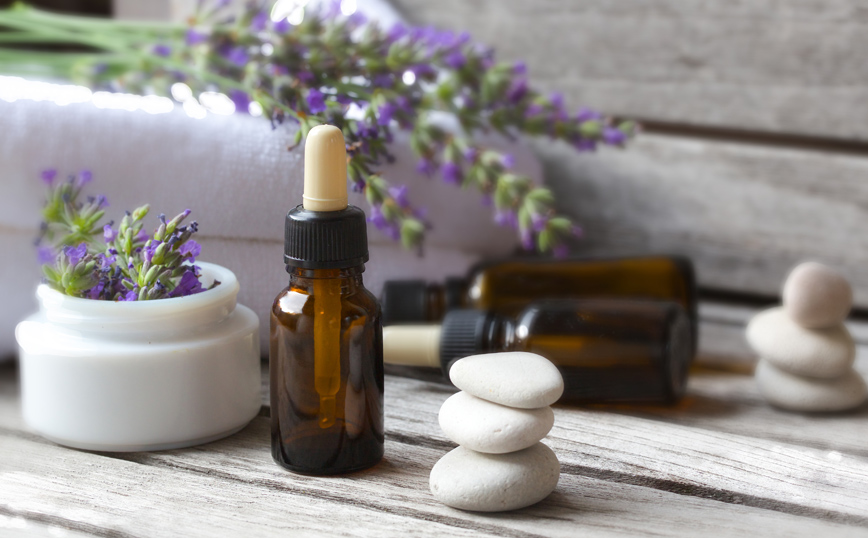 Αιθέριο έλαιο λεβάντας Αιθέριο έλαιο λεβάντας