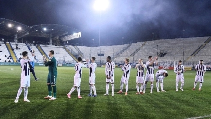 Super League: Τέσσερα νέα κρούσματα στον Απόλλωνα Σμύρνης – Προς αναβολή το ματς με τον Ιωνικό