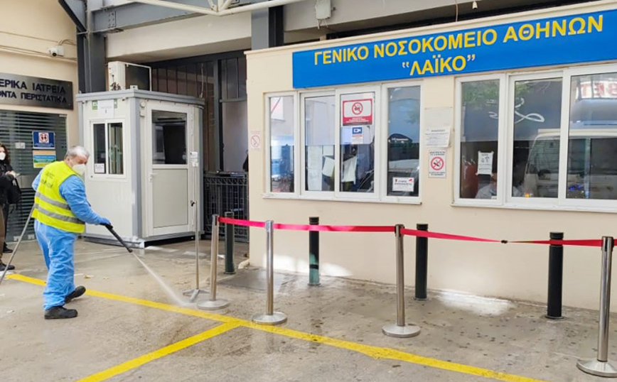 Δήμος Αθηναίων: Απολυμάνθηκαν οι εξωτερικοί χώροι και οι είσοδοι 12 νοσοκομείων της πόλης