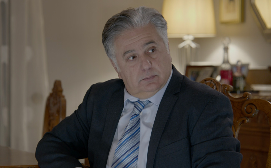 Άσε μας ρε μαμά