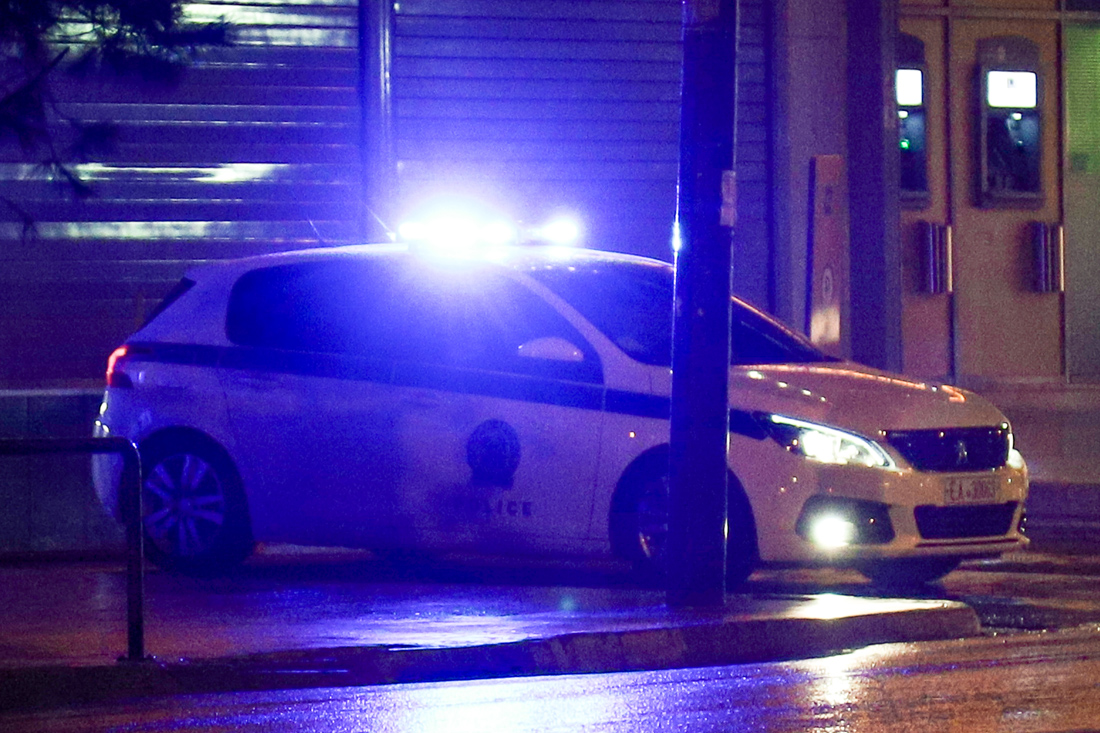Θεσσαλονίκη: Άστεγος που τραυμάτισε αστυνομικό έκρυβε «οπλοστάσιο»