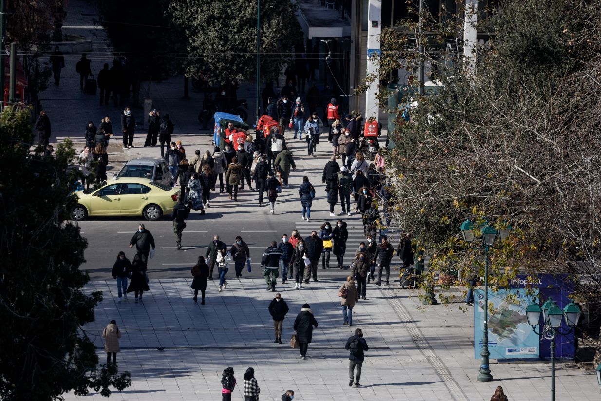 Κορονοϊός: «Πάγωσαν» τον χρόνο οι λοιμωξιολόγοι – Οι σκληροί δείκτες έφεραν παράταση των μέτρων μέχρι τέλος Ιανουαρίου