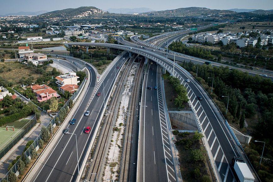 Αττική Οδός: Καραμπόλα μετά τον κόμβο της Πεντέλης &#8211; Απομακρύνθηκαν τα οχήματα που ενεπλάκησαν