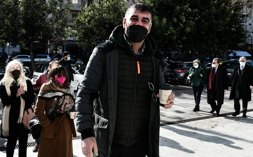 Υπόθεση Novartis: Στις 18 Φεβρουαρίου θα απολογηθεί ο Κώστας Βαξεβάνης