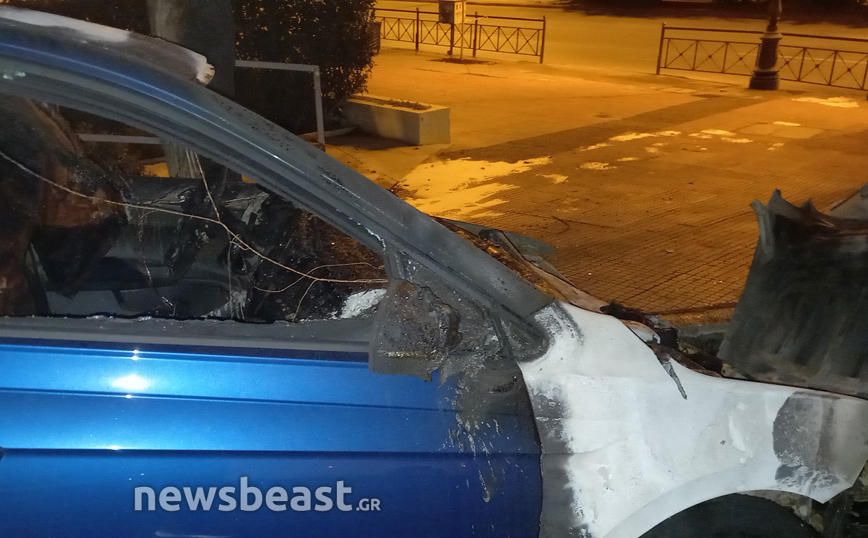 Εμπρησμός οχημάτων τα ξημερώματα στο Κολωνάκι Εμπρησμός οχημάτων τα ξημερώματα στο Κολωνάκι