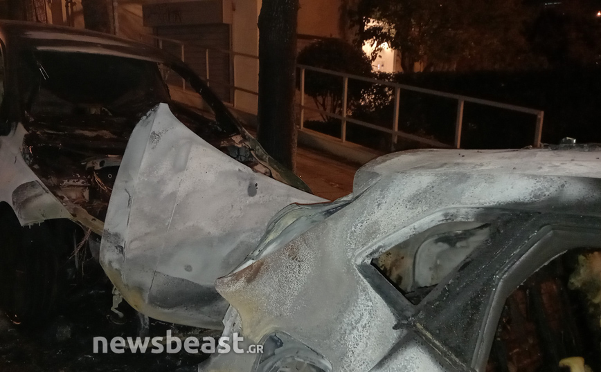 Εμπρησμός οχημάτων τα ξημερώματα στο Κολωνάκι Εμπρησμός οχημάτων τα ξημερώματα στο Κολωνάκι