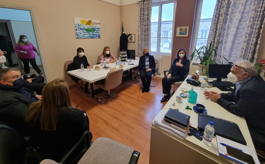 Για πρώτη φορά mega εμβολιαστικό κέντρο μέσα σε νοσοκομείο