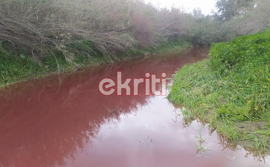 Ηράκλειο: Ο Γεροπόταμος βάφτηκε κόκκινος Ηράκλειο: Ο Γεροπόταμος βάφτηκε κόκκινος