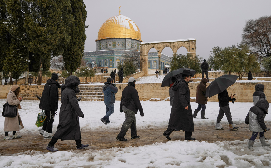 Στα λευκά η Ιερουσαλήμ, το Ισραήλ και η Δυτική Όχθη Στα λευκά η Ιερουσαλήμ, το Ισραήλ και η Δυτική Όχθη