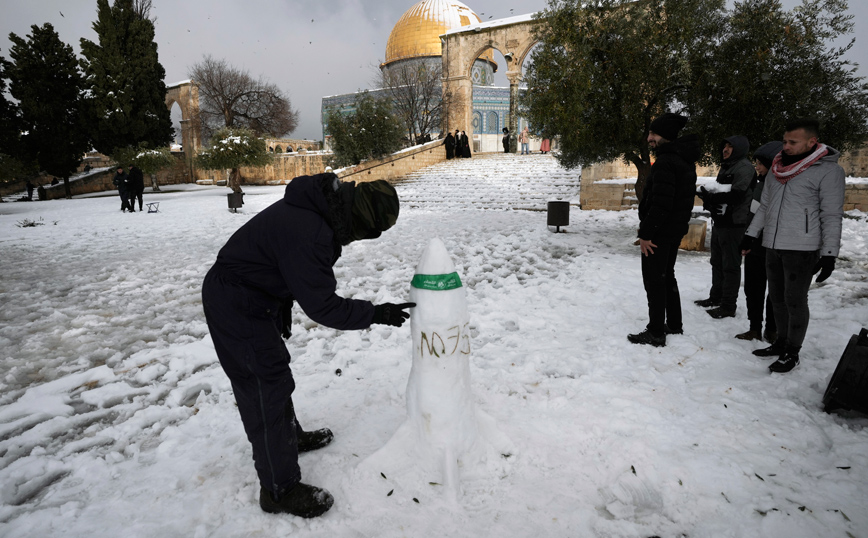Στα λευκά η Ιερουσαλήμ, το Ισραήλ και η Δυτική Όχθη Στα λευκά η Ιερουσαλήμ, το Ισραήλ και η Δυτική Όχθη