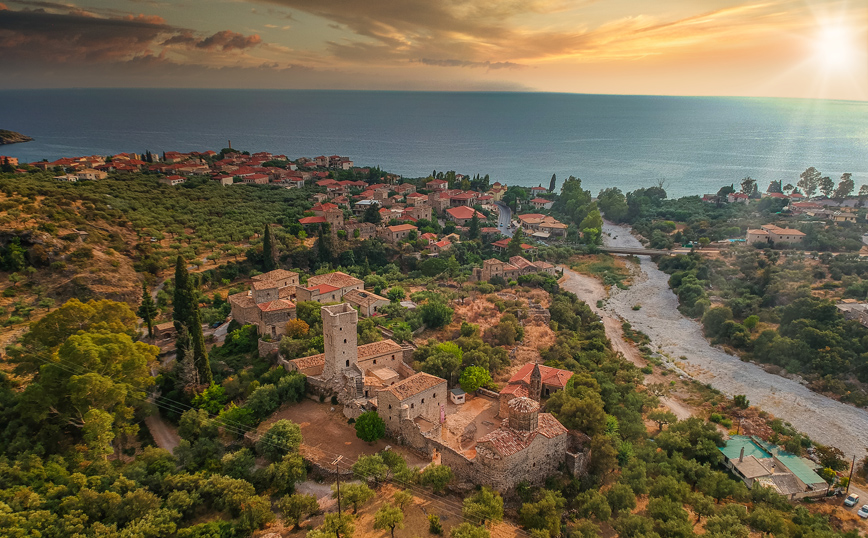 Travel + Leisure: Φολέγανδρος και Καρδαμύλη ανάμεσα στα 25 μυστικά μέρη στην Ευρώπη