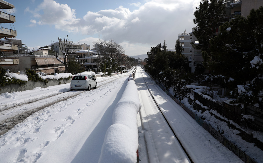 ΔΕΔΔΗΕ: Χωρίς ρεύμα 3.000 νοικοκυριά