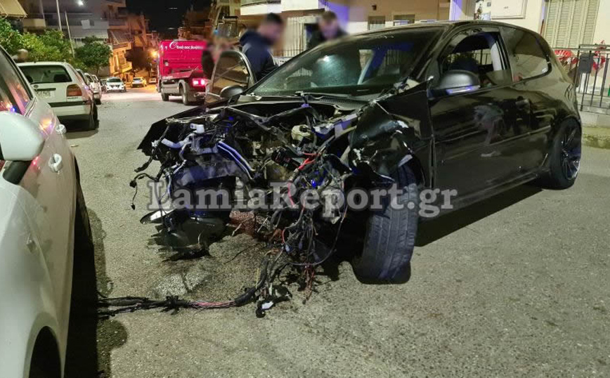 Σοβαρό τροχαίο τη νύχτα μέσα στην πόλη της Λαμίας Σοβαρό τροχαίο τη νύχτα μέσα στην πόλη της Λαμίας