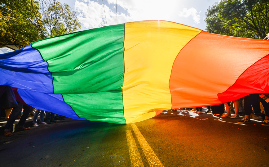 Ρωσία: Απαράδεκτος νόμος για τη ΛΟΑΤΚΙ+ κοινότητα – Πρόστιμο σε ό,τι θεωρείται ως απόπειρα προώθησης της ομοφυλοφιλίας