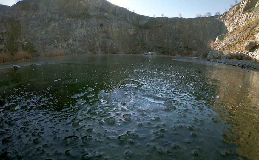 Η παγωμένη λίμνη της Λάρισας Η παγωμένη λίμνη της Λάρισας