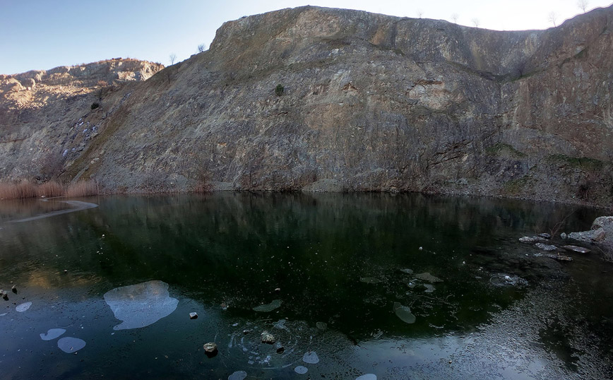 Η παγωμένη λίμνη της Λάρισας Η παγωμένη λίμνη της Λάρισας
