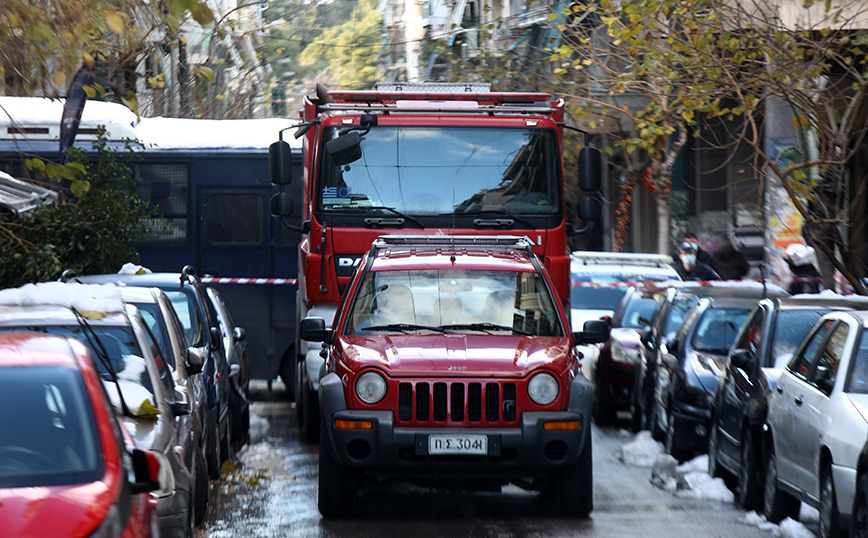 Εκκένωση πολυκατοικίας και αποκλεισμός δρόμου στο Παγκράτι &#8211; Οι πρώτες πληροφορίες