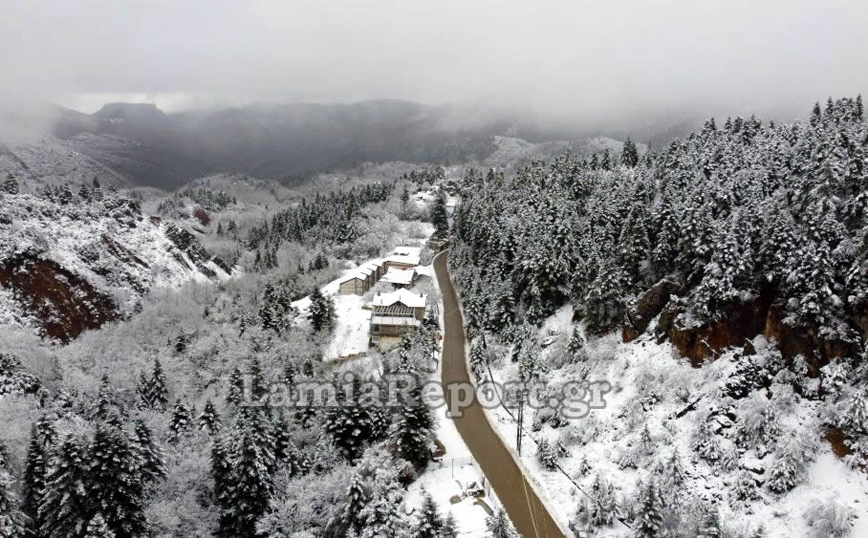 Χιονισμένη Παύλιανη και καταφύγιο "Οίτη"
