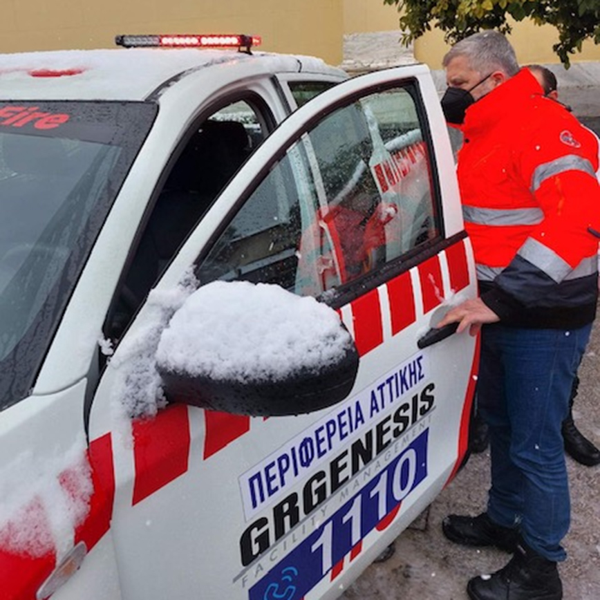 Ανοιχτό το 98 % του κεντρικού οδικού δικτύου αρμοδιότητας της Περιφέρειας Αττικής η οποία συνεχίζει με εντατικούς ρυθμούς την προσπάθεια να κρατήσει ανοικτούς και λειτουργικούς τους οδικούς άξονες Ανοιχτό το 98 % του κεντρικού οδικού δικτύου αρμοδιότητας της Περιφέρειας Αττικής η οποία συνεχίζει με εντατικούς ρυθμούς την προσπάθεια να κρατήσει ανοικτούς και λειτουργικούς τους οδικούς άξονες