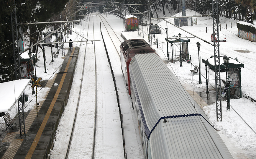 Κακοκαιρία Ελπίδα: Σύγκρουση τρένων στη Λιβαδειά με τραυματίες