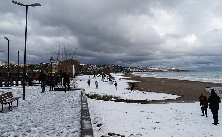 Χιόνια στη Ρόδο από την κακοκαιρία Ελπίδα Χιόνια στη Ρόδο από την κακοκαιρία Ελπίδα