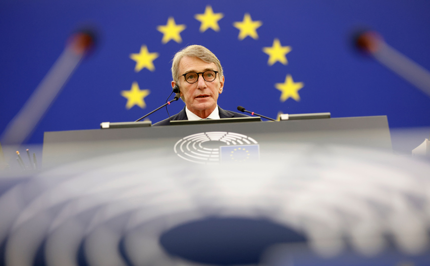 Ο πρόεδρος του ευρωπαϊκού κοινοβουλίου Νταβίντ Σασόλι Ο πρόεδρος του ευρωπαϊκού κοινοβουλίου Νταβίντ Σασόλι