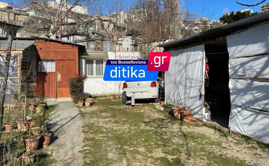 Σύγκρουση δύο ΙΧ στα Μετέωρα Σύγκρουση δύο ΙΧ στα Μετέωρα