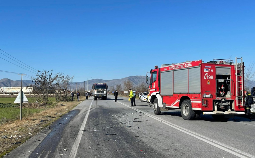 Σοβαρό τροχαίο στη Λάρισας - Τυρνάβου Σοβαρό τροχαίο στη Λάρισας - Τυρνάβου