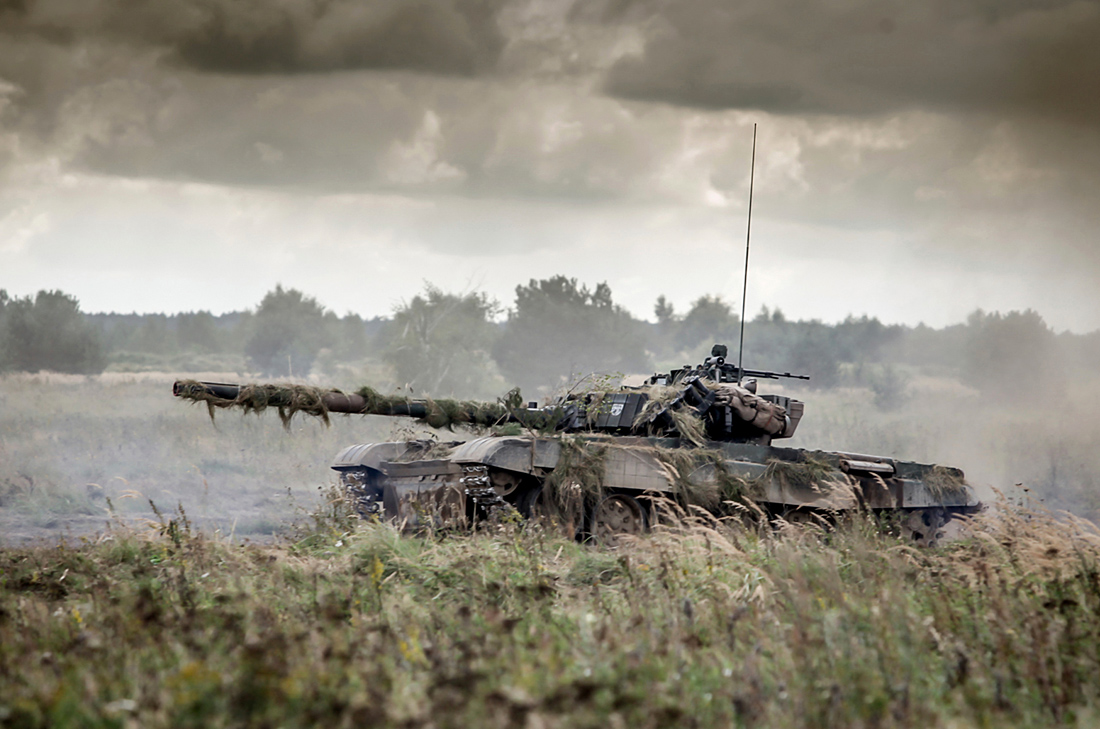 Τανκ σε άσκηση Τανκ σε άσκηση