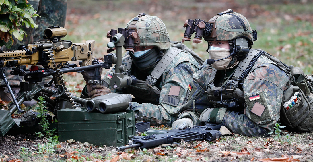 Στρατιώτες του ΝΑΤΟ Στρατιώτες του ΝΑΤΟ