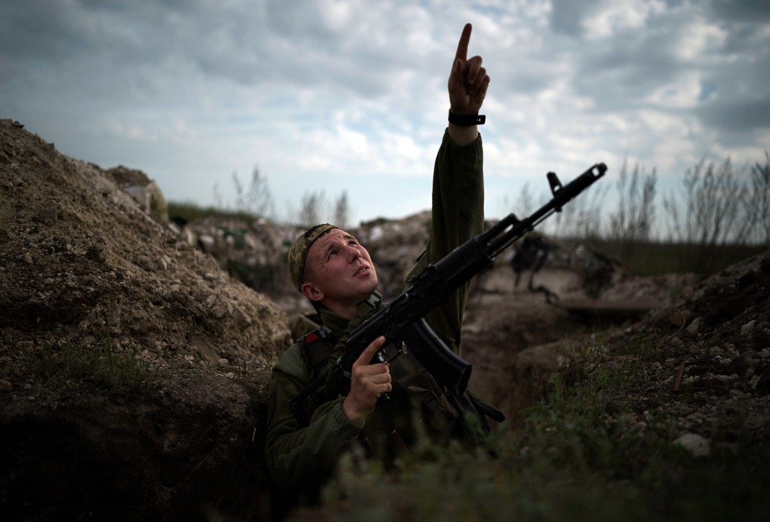 Φιλορώσος στρατιώτης στο Ντονμπάς Φιλορώσος στρατιώτης στο Ντονμπάς