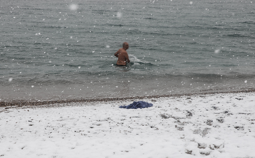 Χειμερινός κολυμβητής Φάληρο Χειμερινός κολυμβητής Φάληρο