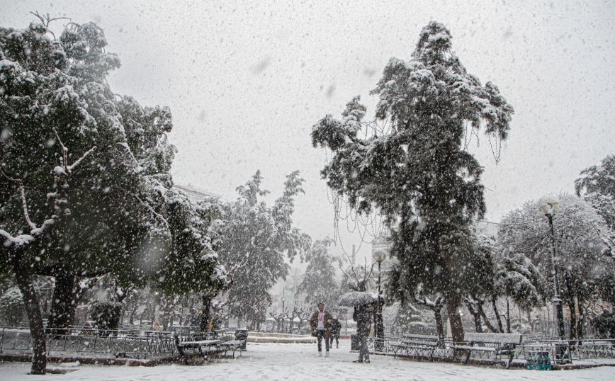 Χιονισμένο τοπίο στην Αθήνα Χιονισμένο τοπίο στην Αθήνα