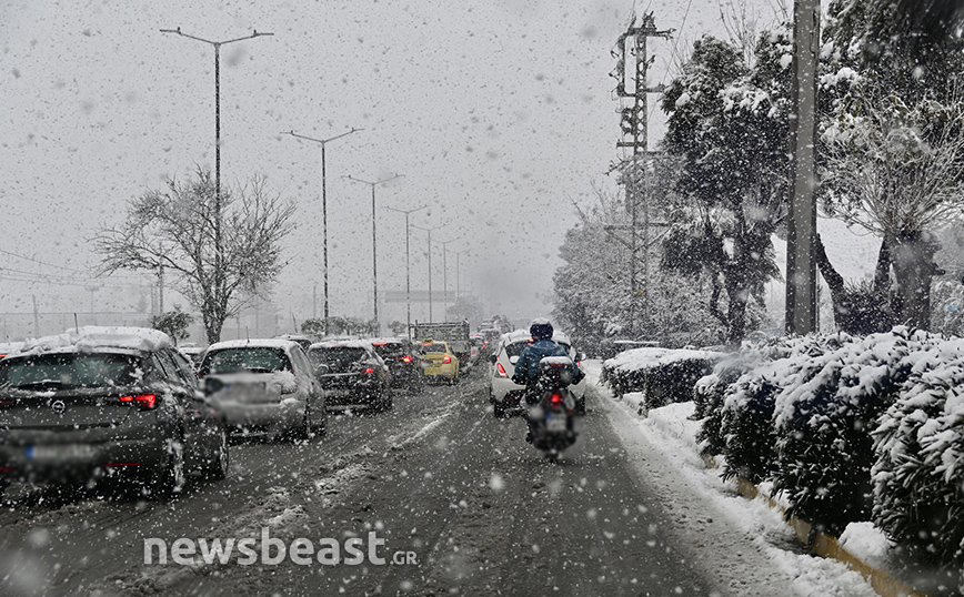 Χιόνια στην Αθήνα Χιόνια στην Αθήνα