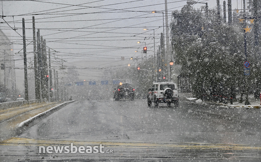 Χιόνια στην Αθήνα Χιόνια στην Αθήνα