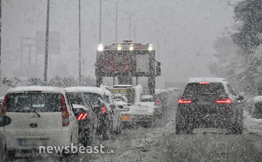 Χιόνια στην Αθήνα Χιόνια στην Αθήνα