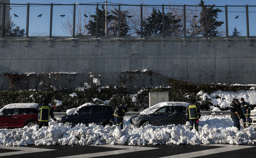 Τι λέει ο αδερφός του οδηγού στην Αττική Οδό που έπαθε έμφραγμα: Μπήκε στις 11:00 και τον έβγαλαν στις 12 τη νύχτα