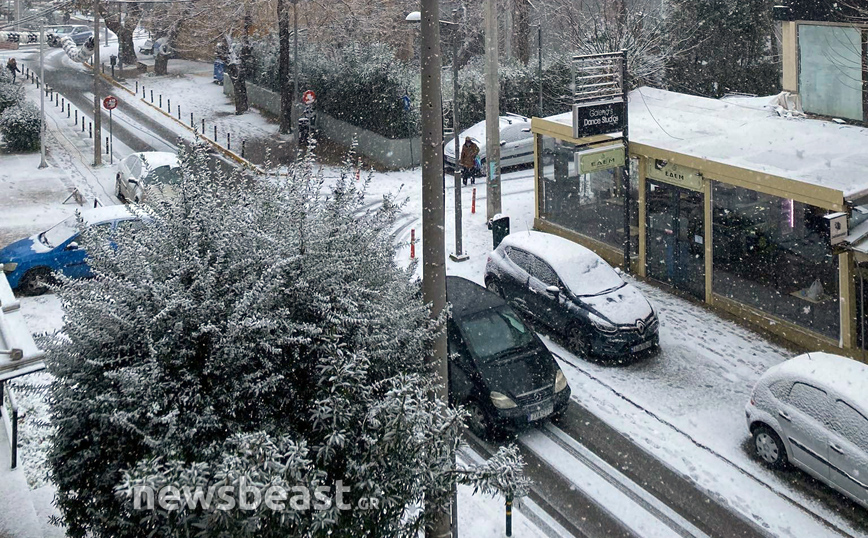 Χιόνια στην Αττική Χιόνια στην Αττική