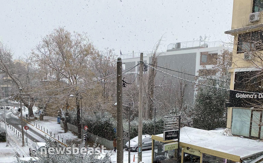 Χιόνια στην Αττική Χιόνια στην Αττική