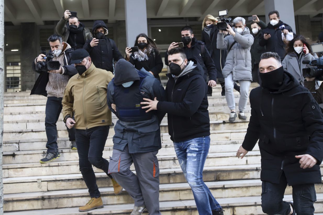 Δολοφονία Άλκη: Εκδόθηκε το διεθνές ένταλμα σύλληψης για τον 20χρονο στην Αλβανία – Απολογούνται οι 8