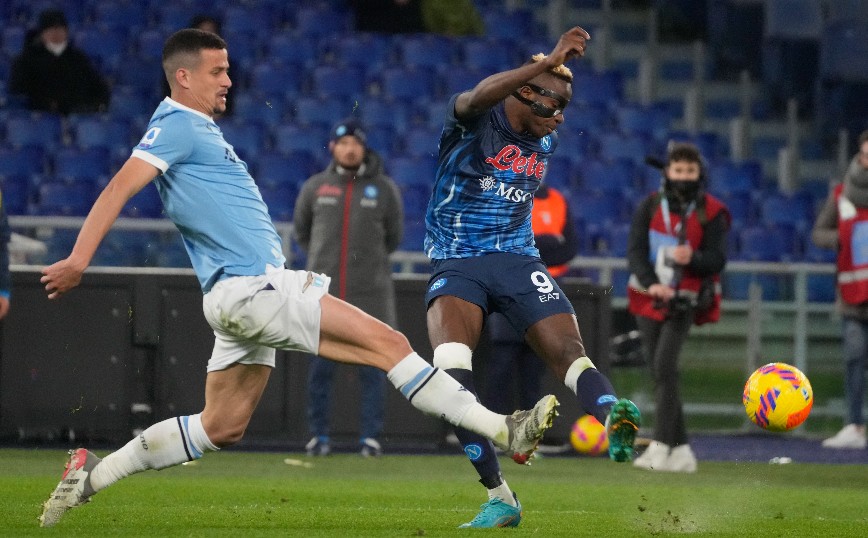 Serie A: Η Νάπολι νίκησε στο 94′ τη Λάτσιο και ανέβηκε στην κορυφή – Δείτε τα γκολ