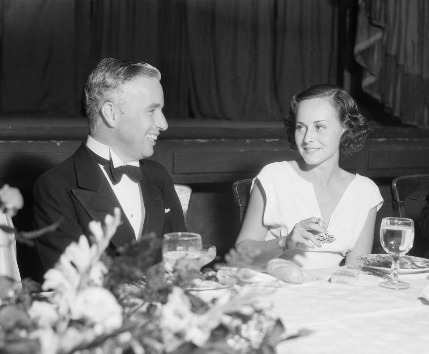 Ο Τσάρλι Τσάπλιν και η Paulette Goddard Ο Τσάρλι Τσάπλιν και η Paulette Goddard
