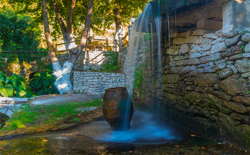 Τρεχούμενα νερά στην Αργυρούπολη Τρεχούμενα νερά στην Αργυρούπολη